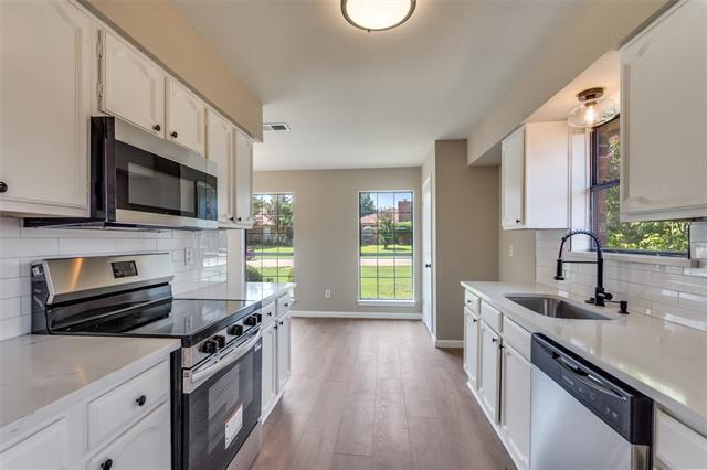 Building Photo - 825 Filmore Dr