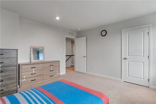 Building Photo - 5103 Spruce Rd