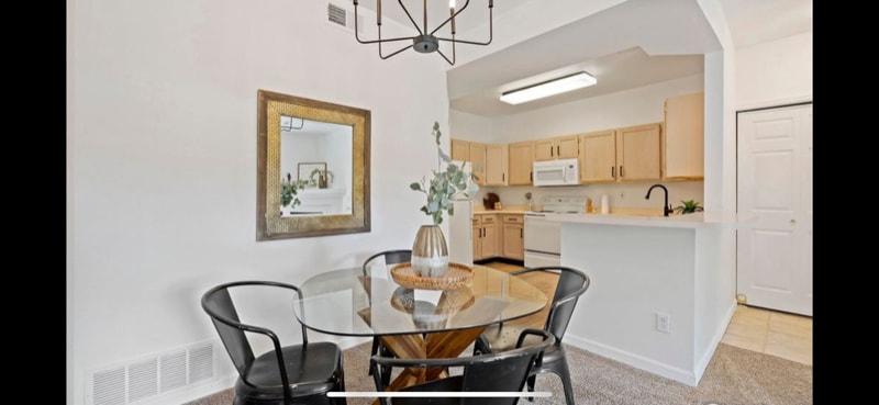 Building Photo - 4545 Wheaton Dr