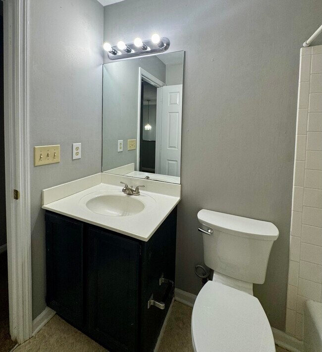 Building Photo - 344 Stonegate Way