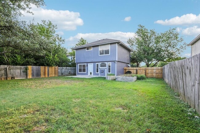 Building Photo - 1605 Lantern Light Dr