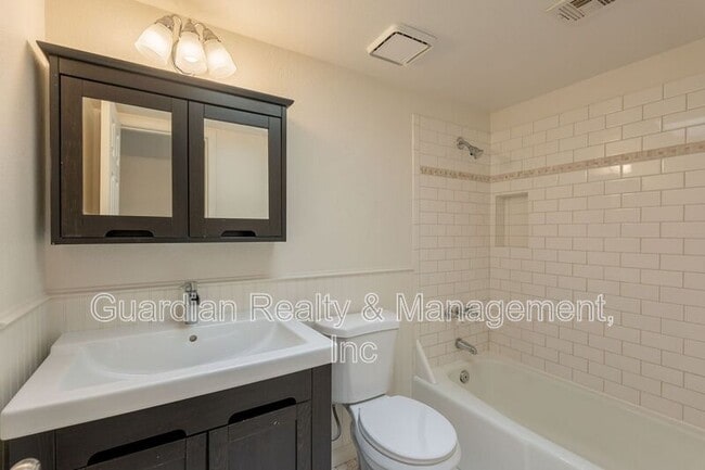 Building Photo - 3401 N 37th St