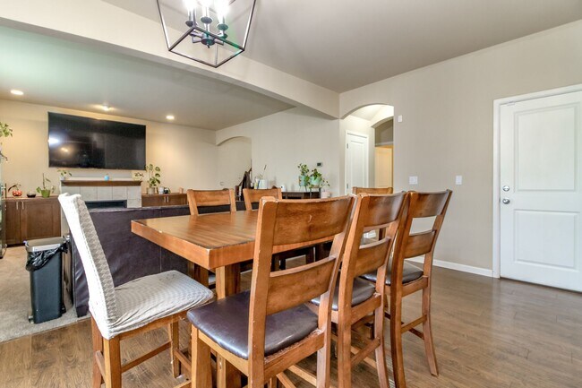 Building Photo - Beautiful Home in Highly Sought After Yelm...