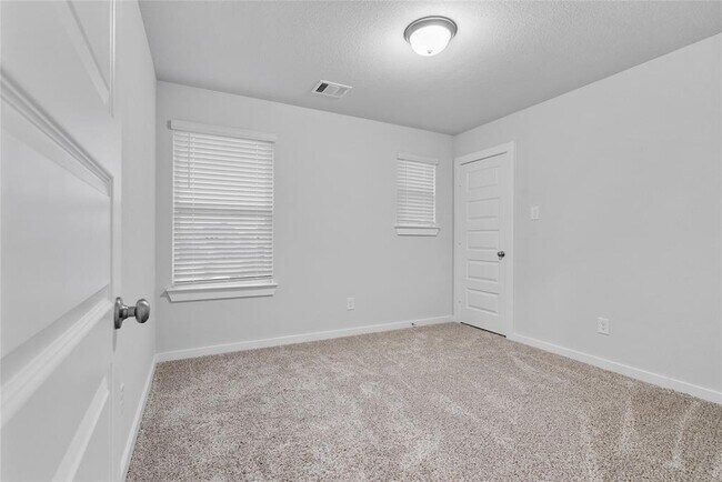 Building Photo - 9714 Grooveburr Ct