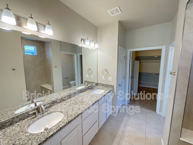Building Photo - 6706 Golden Briar Ln