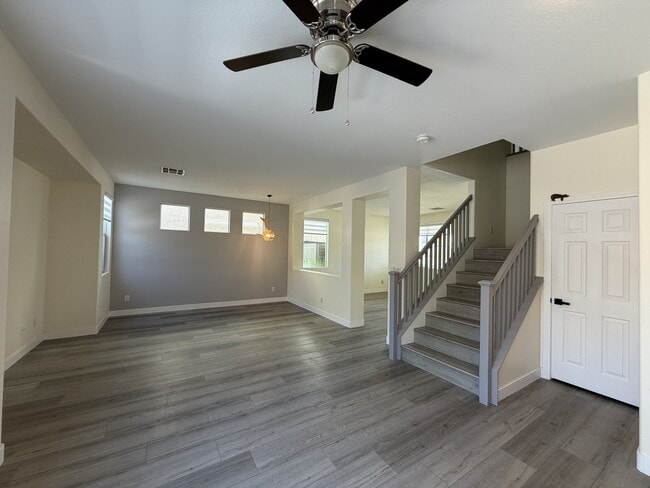 Building Photo - 10756 Turquoise Valley Dr