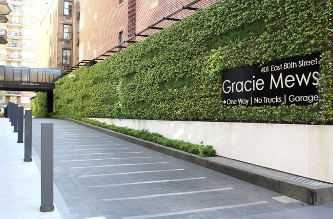 Entrance - Gracie Mews