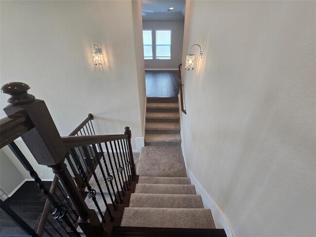 Building Photo - 1613 Rimstone Dr