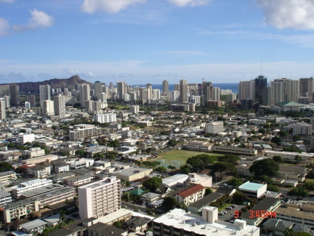 Building Photo - 1212 Punahou St