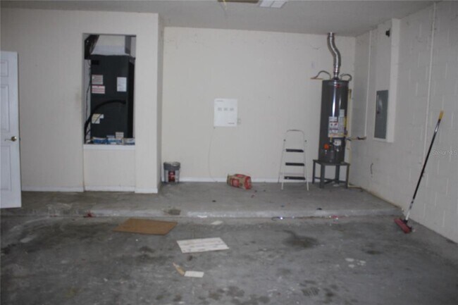 Building Photo - 4542 Blue Major Dr