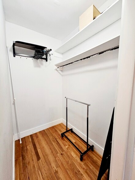 Building Photo - 425 Marlborough St