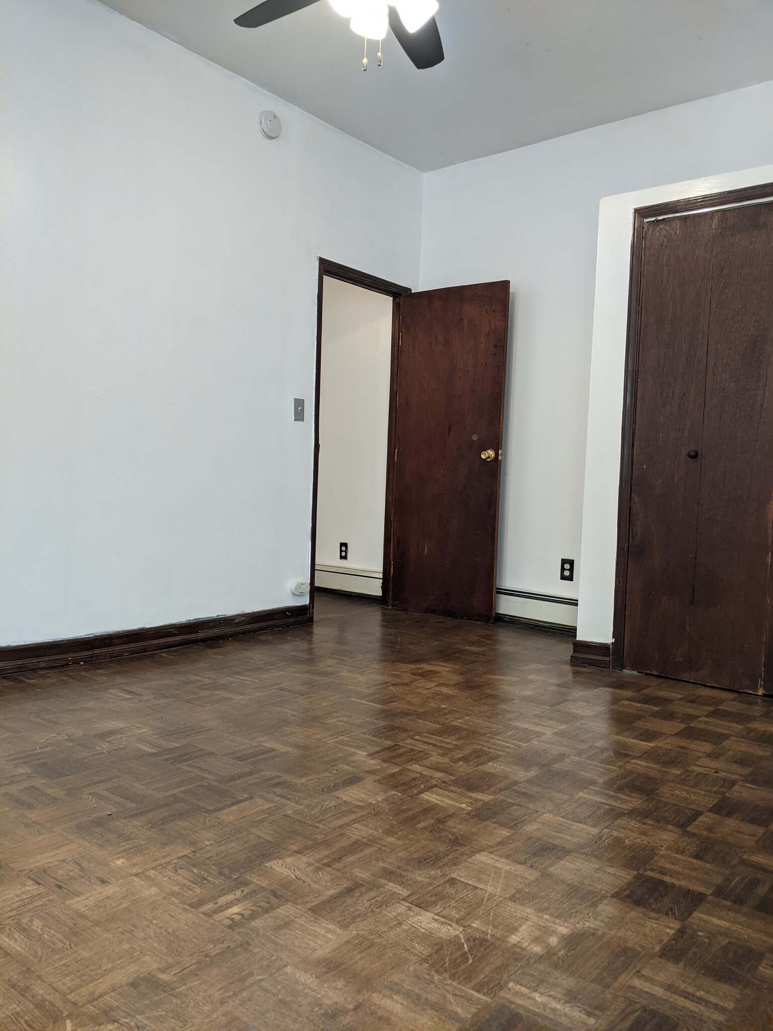 Building Photo - 533 W 232nd St