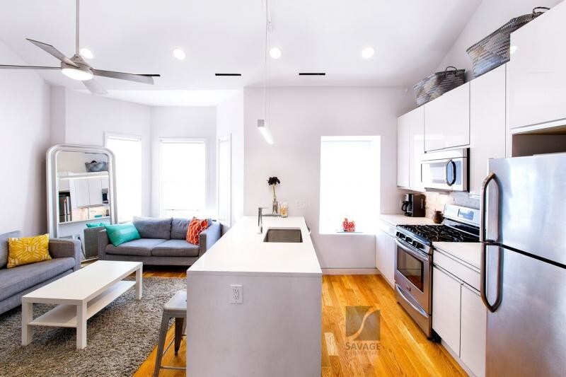 Building Photo - 1607 Tremont St