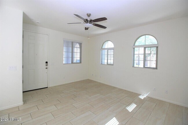 Building Photo - 3173 S Magnolia Ln