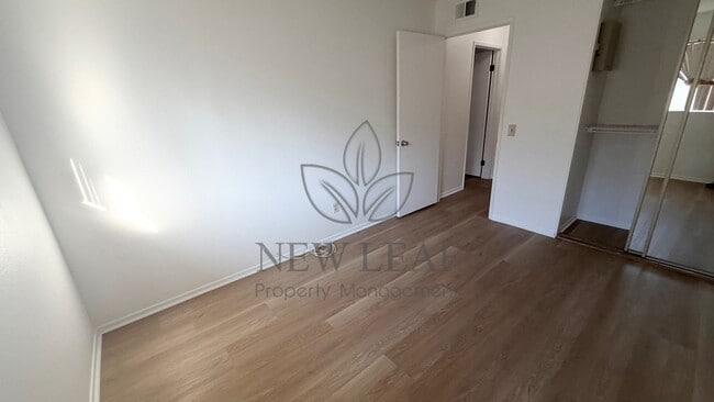 Building Photo - Charming 2-Bedroom Condo in North Pomona – Prime Location!