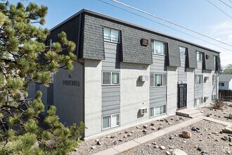 Building Photo - 1936 Vinewood Ln