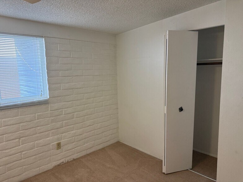 Building Photo - 3412 S Jessica Ave