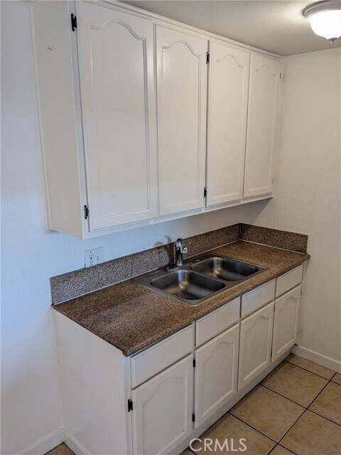 Building Photo - 1708 Pine Ave