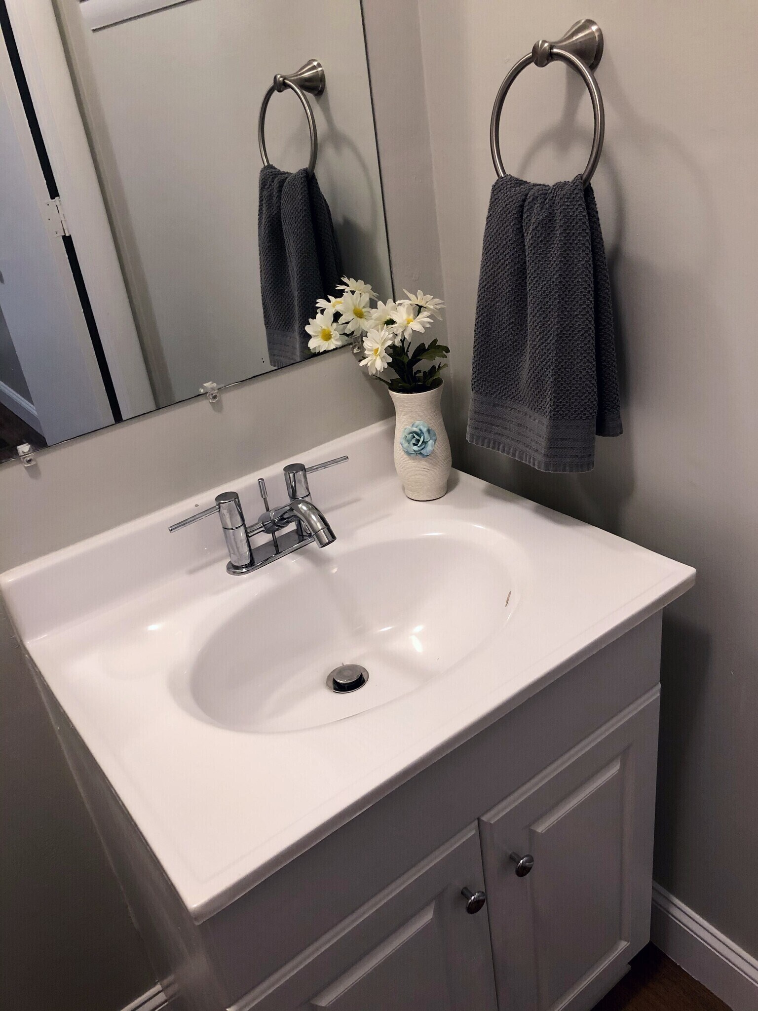 1/2 Bath in Main Bedroom - 3413 Lisa Dr