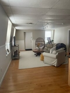 Building Photo - 8 N Main St