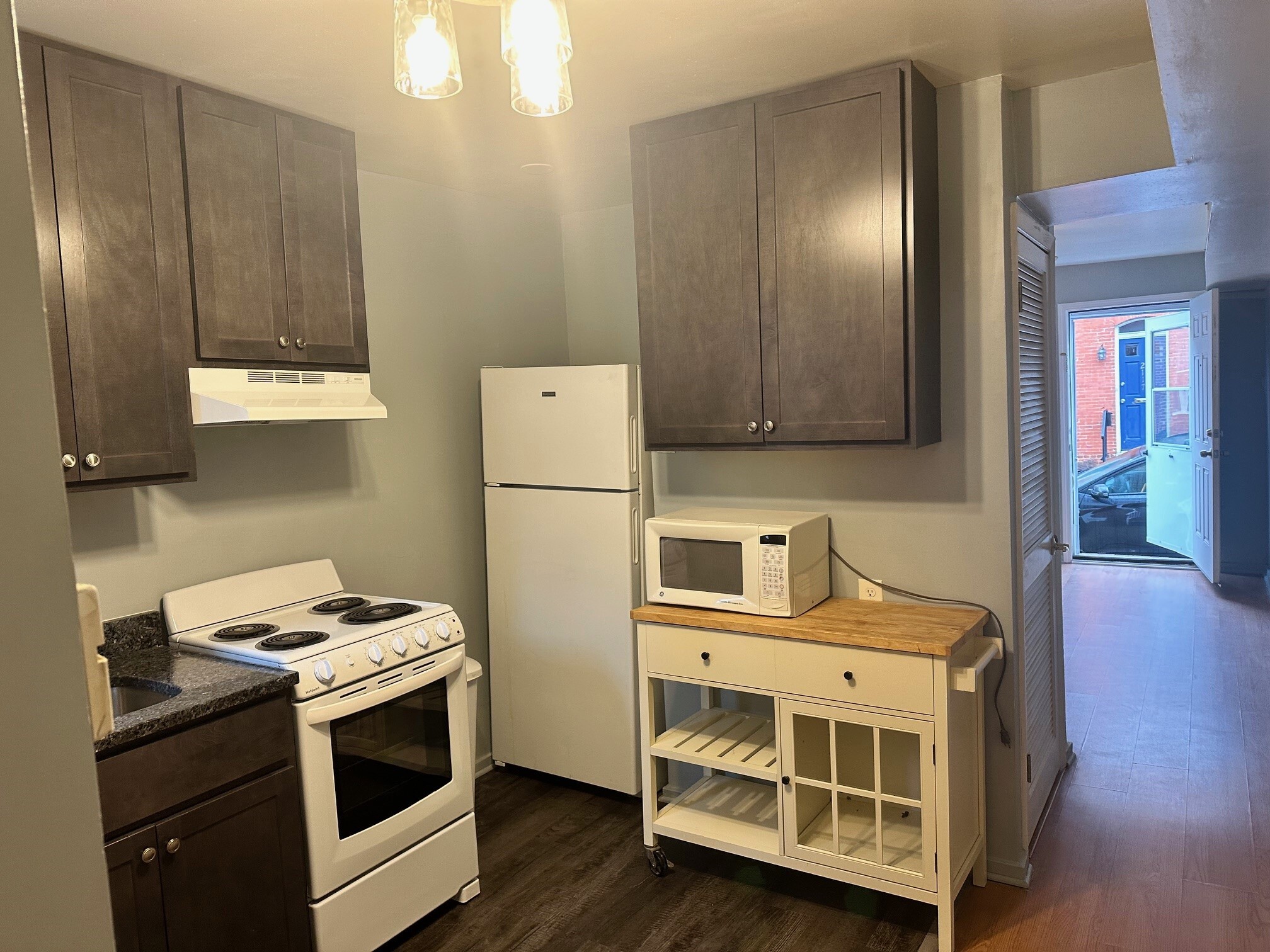 Building Photo - 2114 Moyer St