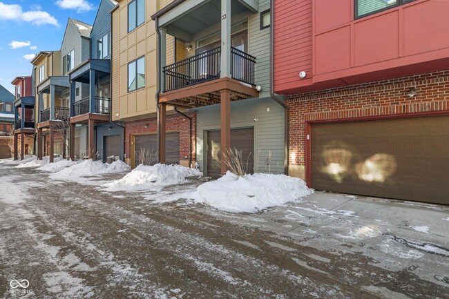 Building Photo - 612 Pomeroy St