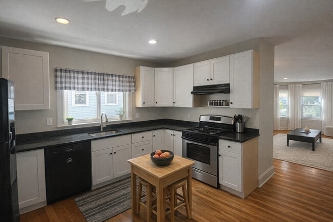 Building Photo - 59 Broadway