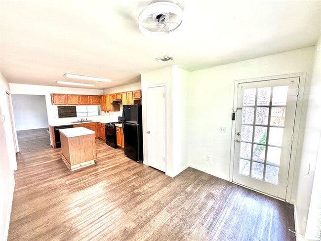 Building Photo - 13815 Glade Hollow Dr
