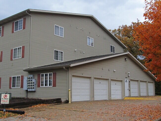 Primary Photo - 3812 Creek Hill Dr