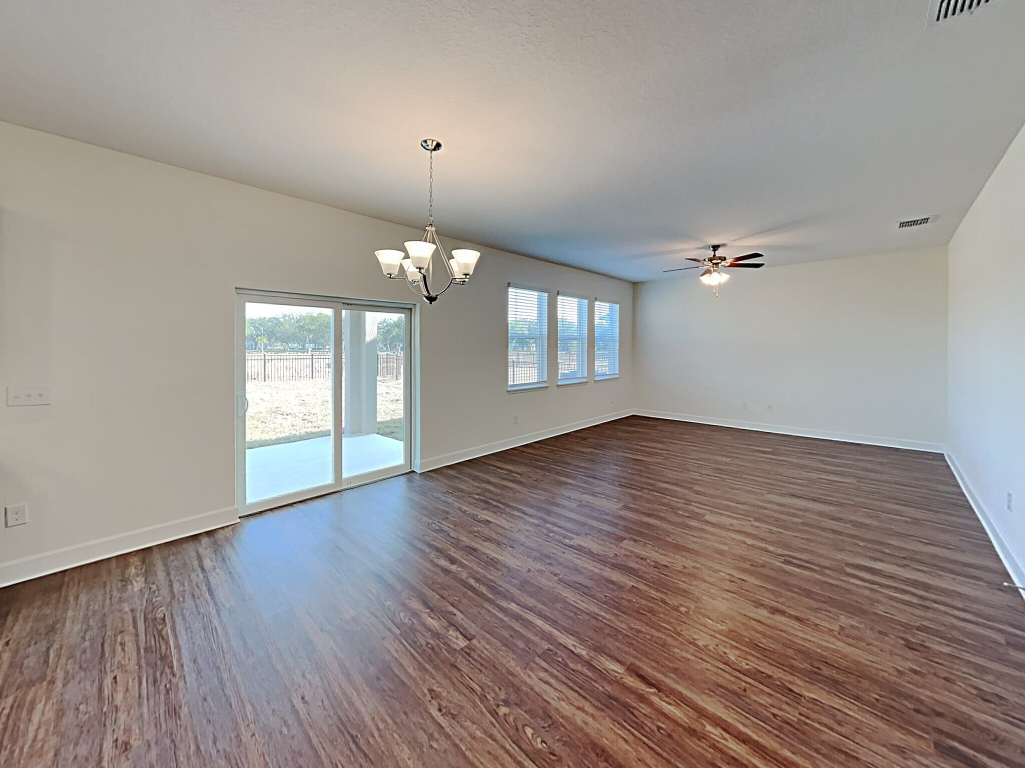 Building Photo - 1370 Ashlyn Ct