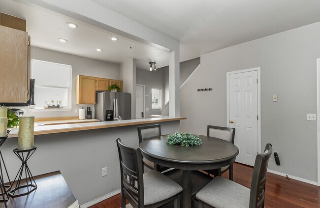 Building Photo - 5400 Harbour Pointe Blvd