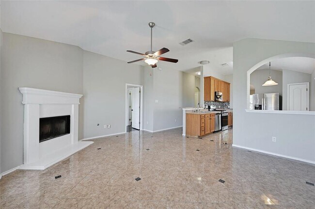 Building Photo - 166 Pecanwood N