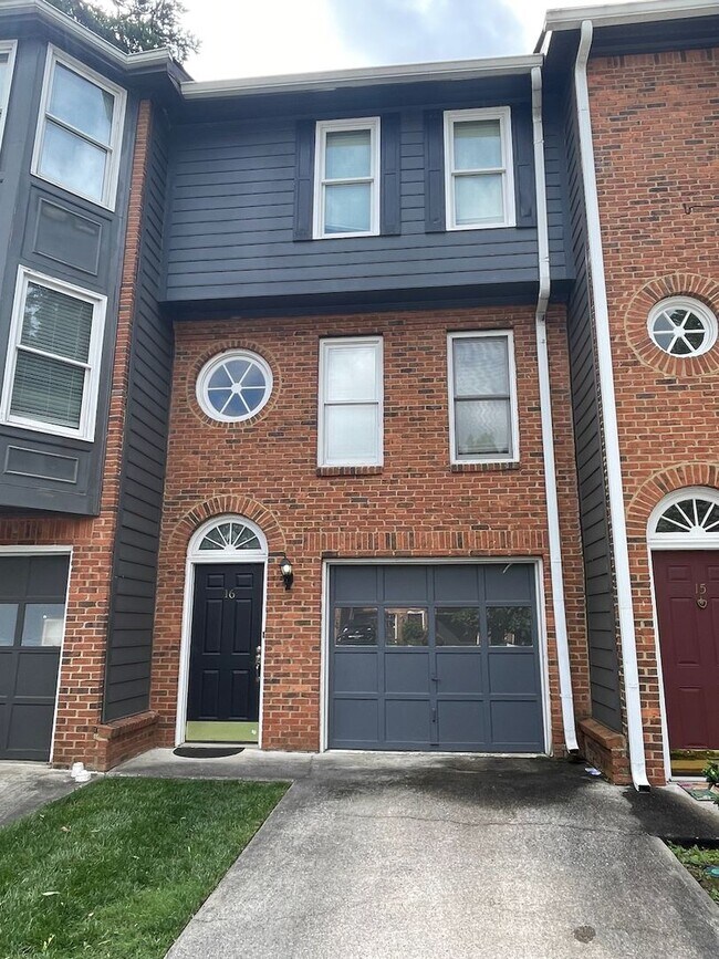Primary Photo - Candler Park Townhouse, Steps from Candler...