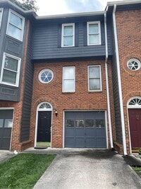 Building Photo - Candler Park Townhouse, Steps from Candler Park