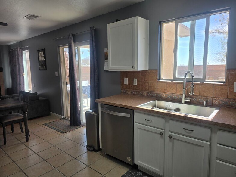 Building Photo - 10216 Calle Maravilla Ct NW