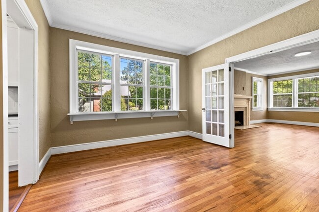 Building Photo - 1008 Fitzpatrick Ave