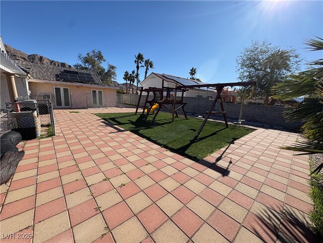 Building Photo - 71 Whitewind Ln