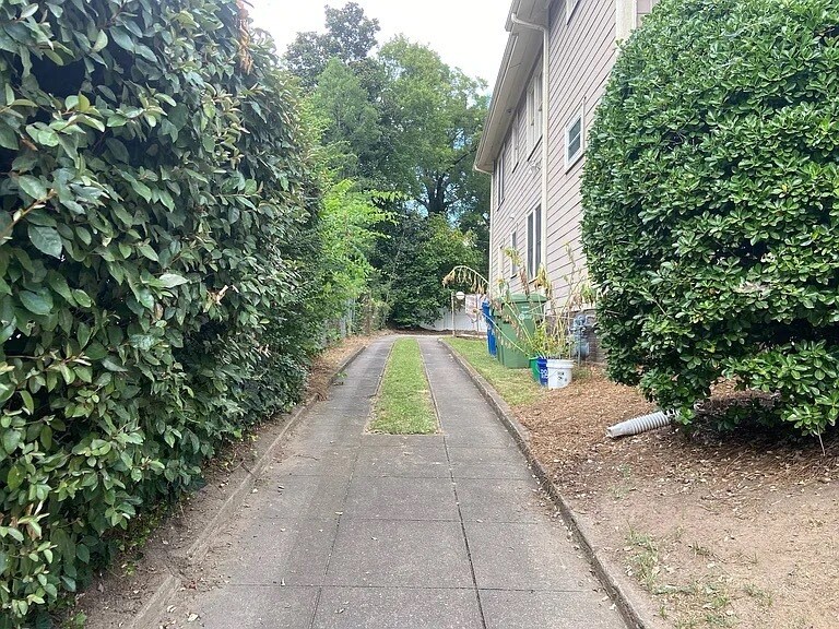 Building Photo - 378 Angier Ave NE