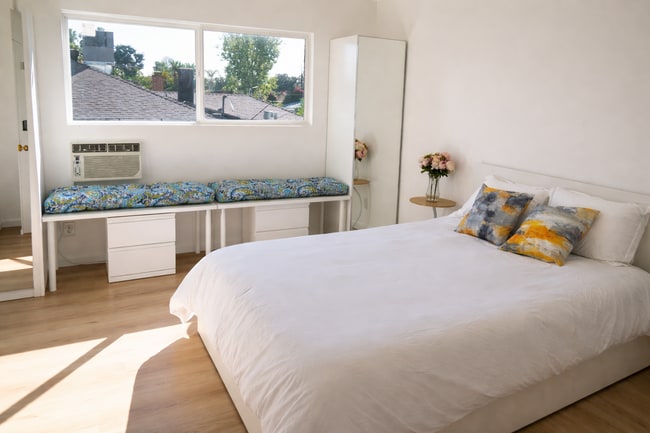 Bedroom #2 with New Queen Mattress, New Furniture, and Its Own Private Bathroom - 5860 Hazeltine Ave