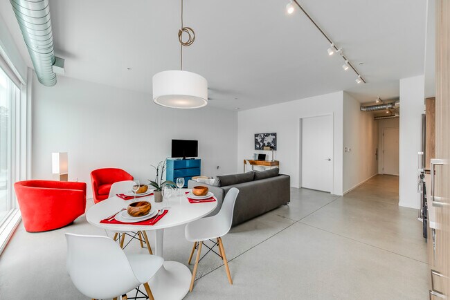 Building Photo - G-BLOC Urban Lofts