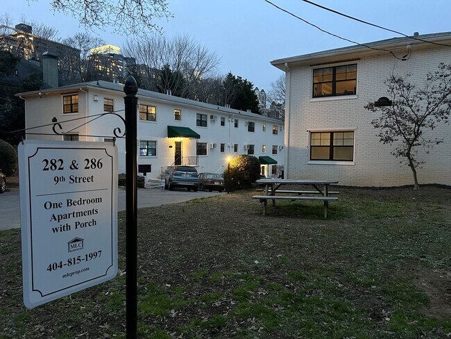 Building Photo - Live in the Heart of ATL! ~ 1 Bedroom ready January!