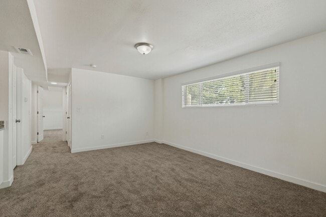 Building Photo - 5128 S 3760 W