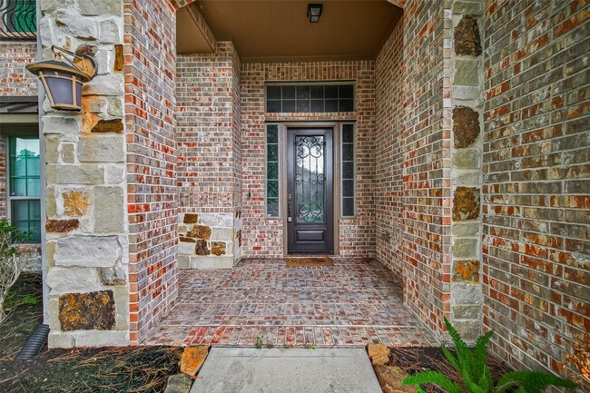 Building Photo - 8338 Sedona Ridge Dr