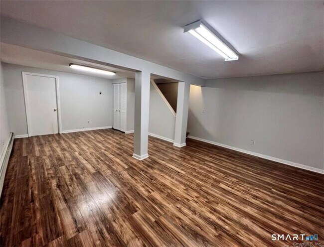 Building Photo - 1079 Brooklawn Ave