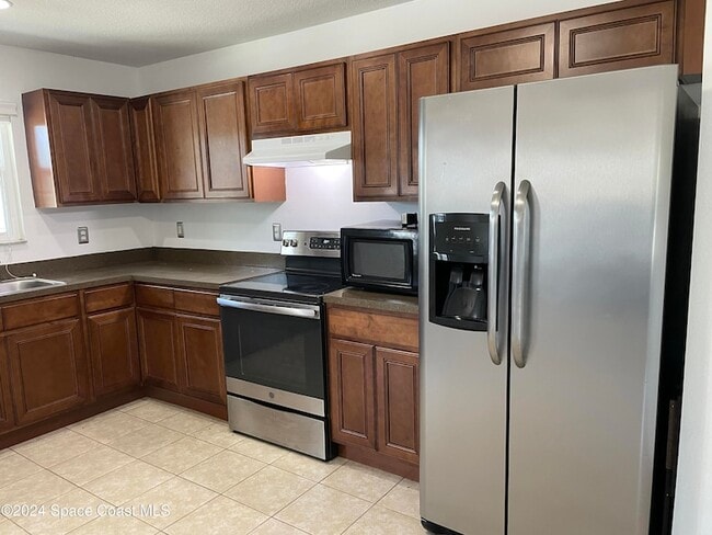 Building Photo - 1000 Dames Ct