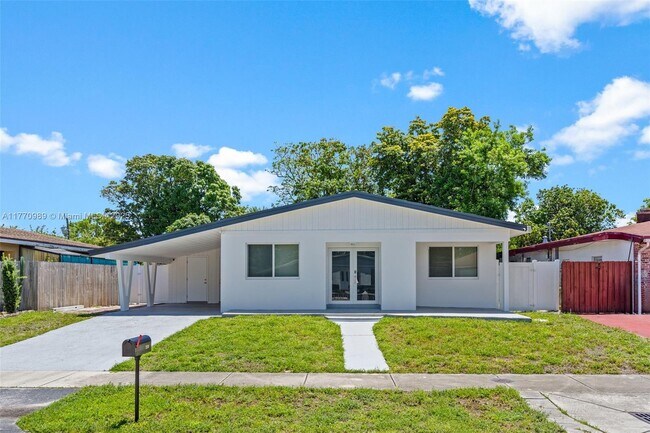 Primary Photo - 230 NW 33rd Terrace