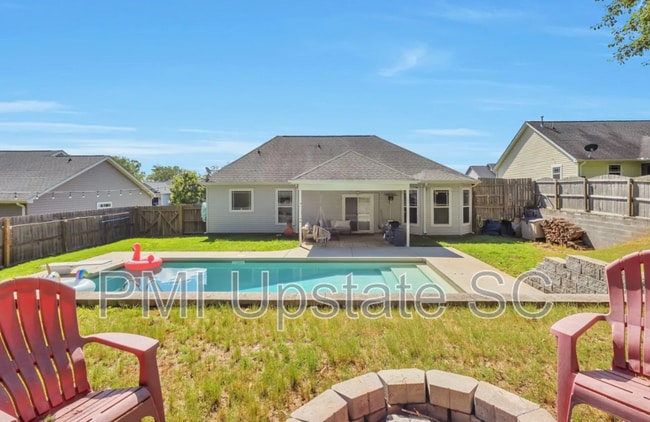 Building Photo - 1039 Blythwood Dr