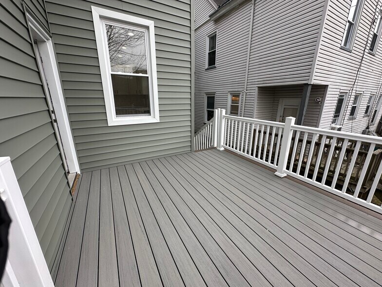 Building Photo - 59 Arnold Ter