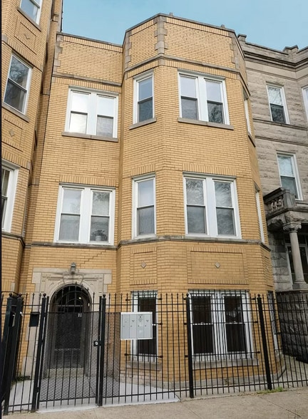 Building Photo - 1431 N Fairfield Ave