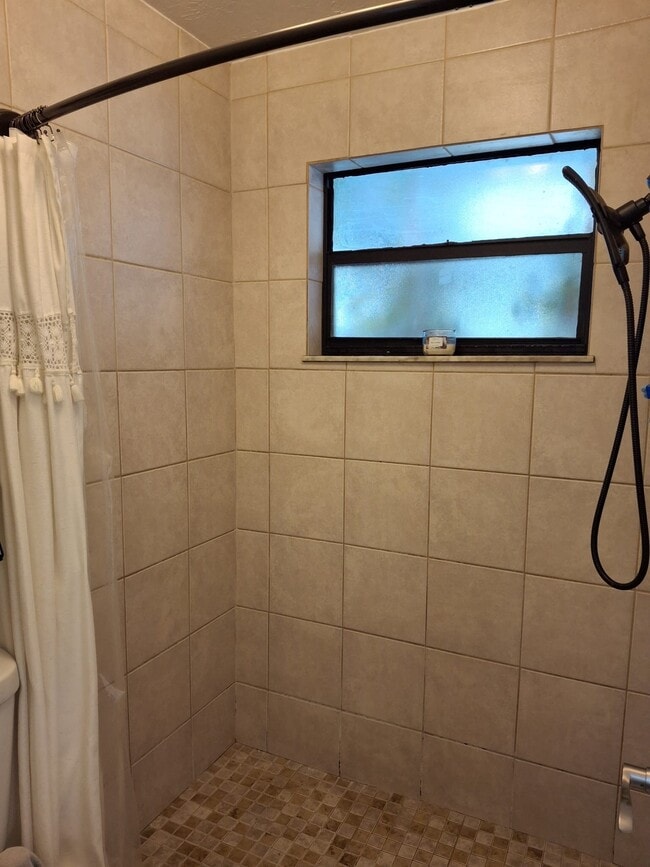 Building Photo - 385 Toledo St